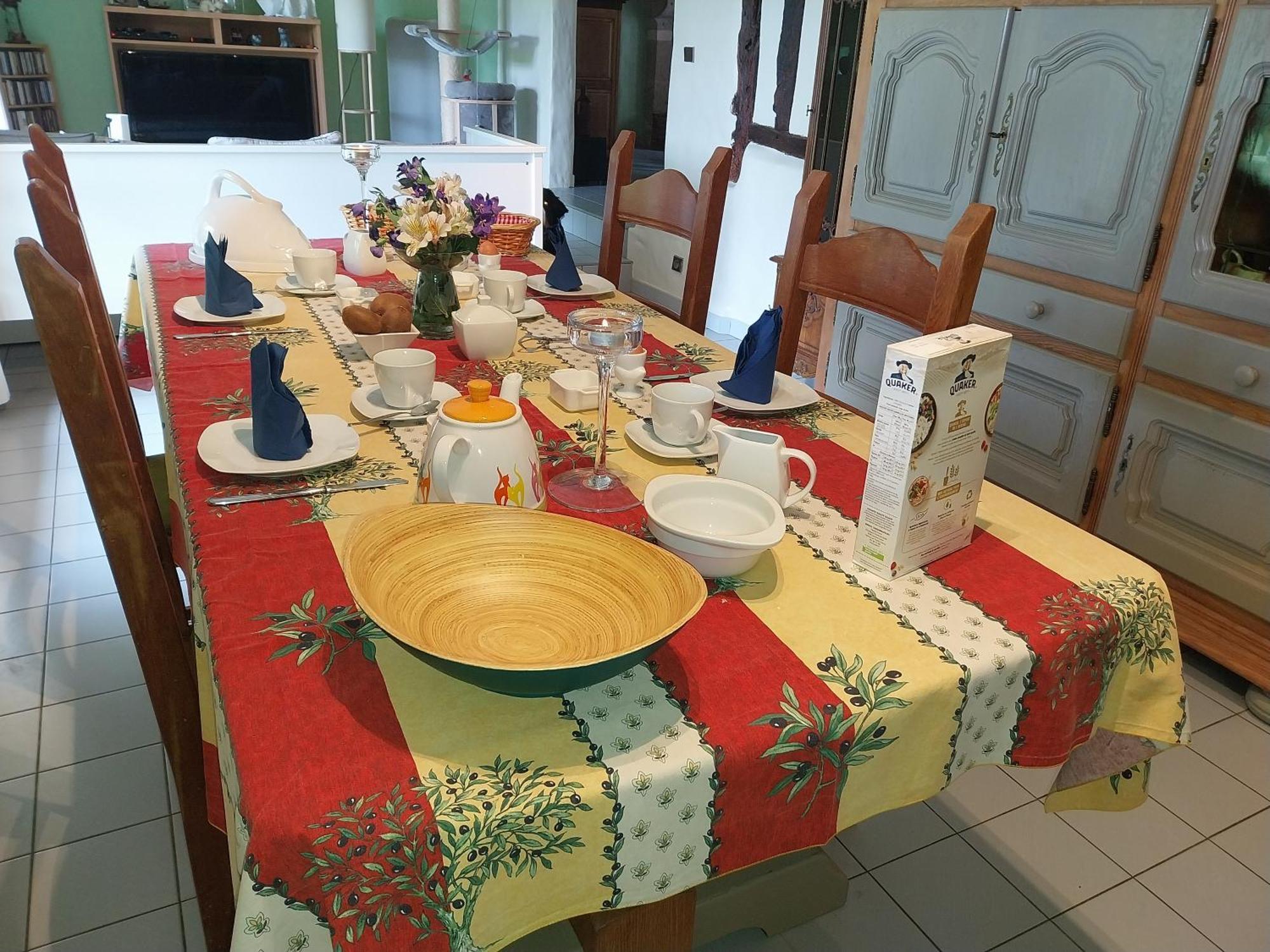 Les Bernus Bed and Breakfast Monfaucon  Buitenkant foto
